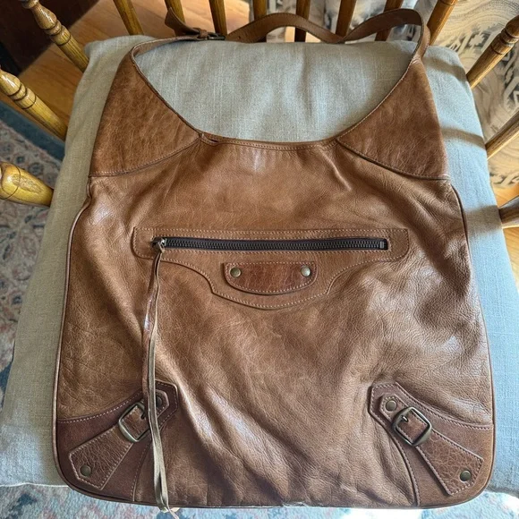BALENCIAGA S02 Caramel Flat Brass Hobo Moto Bag, Chevre Leather - Rare & HTF - Picture 2 of 16